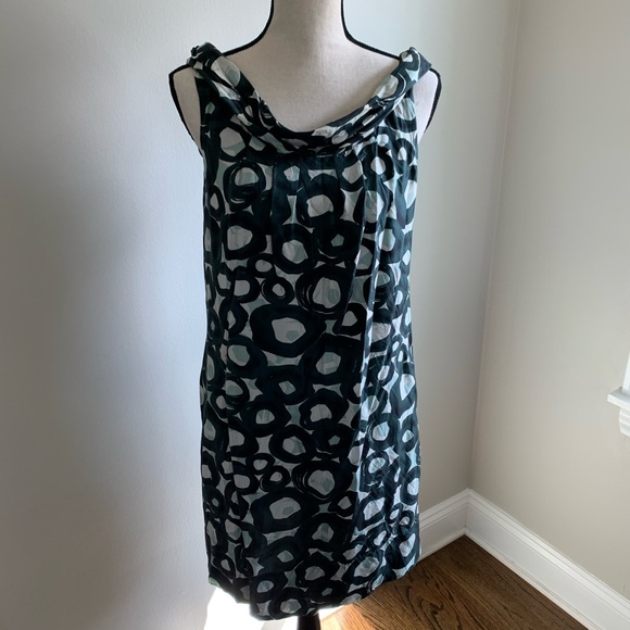 New York & Company Dresses & Skirts - NEW YORK & COMPANY 100 % silk dress